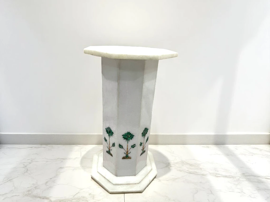 Elegant Marble Coffee Table Malachite Design, Ideal for Gifting